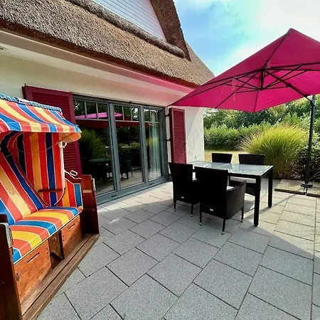 Reitdackhus Holiday home Boltenhagen (Ostseebad)